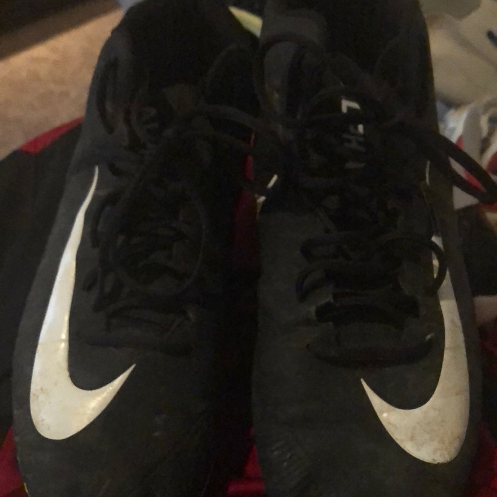 Nike alpha cleats black used
